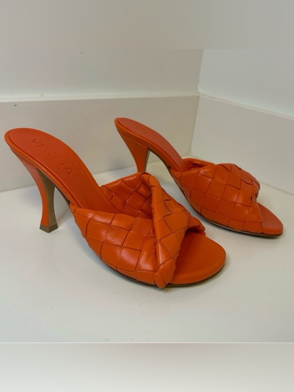 Bottega Veneta Blink Woven Leather Mule Sandals Orange NWT Size 36 - Picture 4 of 10